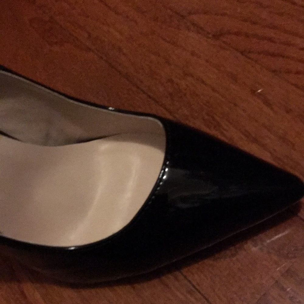 Shoes - Picture 2 of 3